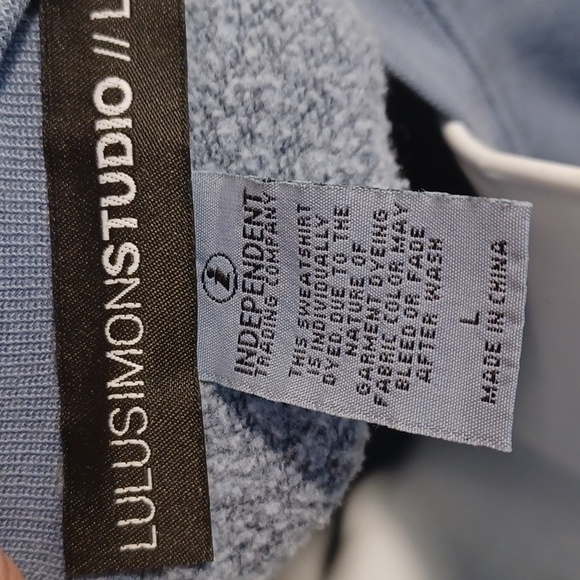 Lulu Simon sweatshirt large - Picture 6 of 6